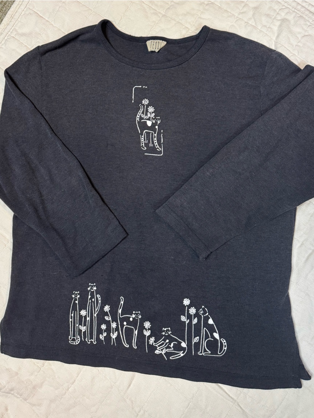 Teddi Black Long-Sleeve Graphic Cat Tee